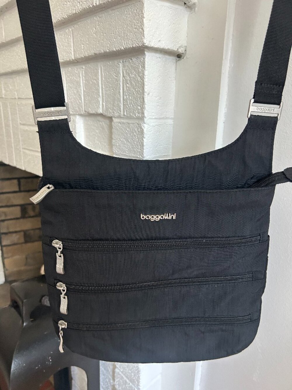Baggallini Crossbody Black Bag Great Condition